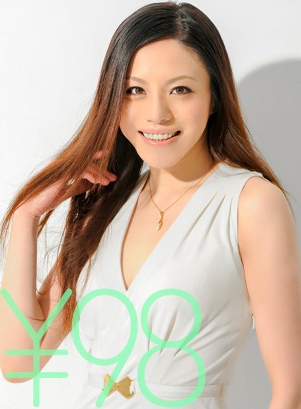 【お得】高身長モデル玲花さんのAVデビューセックス！すらりと伸びた長い脚が美しい立ちバック。男優がソファに乗って更に深く突いてイかせる。背面騎乗で下から突かれ連続イキ。美しい脚を舐め回し正常位で深突き。気持ち良過ぎてイっちゃった彼女に最後は顔射！ 愛澄玲花 パッケージ画像