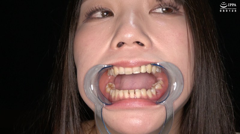 「超オススメ！人気女優 乃木ちはるチャンの舌ベロ・口内・歯・のどちんこ観察！」 パッケージ画像